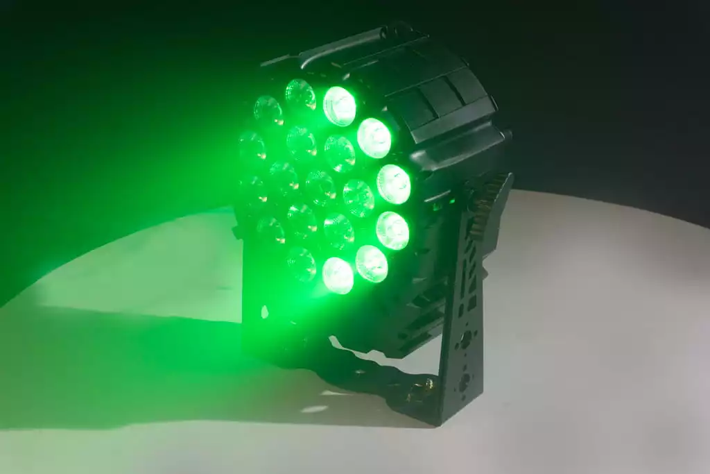 PAR64 LED P1910